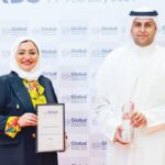 صحار الدولي يوقع مذكرة تعاون مع البرنامج الوطني “استدامة”