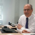 دبوسي يهنئ الكويت بعيدها الوطني