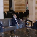 قطاع الخلوي فَقَدَ ثلث موظفيه… والرواتب عادت كما قبل الأزمة