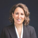 البنك الأهلي المتحد يشارك بنك الكساء المصري في دعم برنامج ”من قماش”