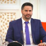 بوشكيان دشن النظام الكهروضوئي في الوزارة