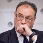 Swiss Re توقّع صفقة لإزالة الكربون من الفحم الحيوي