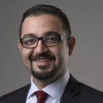 سلطنة عمان: بنك ظفار يوفر للعملاء خدمة تأمين السفر