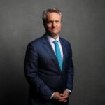 بنك أبوظبي الأول ينفي صحة تقارير الاستحواذ على حصة في “ياس بنك”