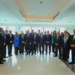 UniCredit يلمح إلى تخفيضات التكاليف في الاندماج المحتمل مع Commerzbank