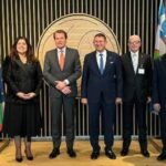 فرنسا تعتزم تخفيف خطة زيادة الضرائب على أرباب الأعمال