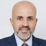 يزن عطيات تطور متعدد الأوجه وتشدد مرتقب