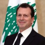 وزير المال عرض مع جمعية الصناعيين لدعم الانتاج الوطني والمؤسسات السياحية