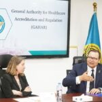 استقبال حافل لأول رحلة تقل إماراتيين