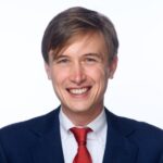 غرفة طرابلس الكبرى تحتضن دورة متقدمة لأطباء الأسنان