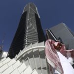 رفع الأجور في لبنان إنقاذ أم مجازفة؟