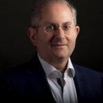 دبوسي يهنئ الأمن العام بعيده الثمانين: يقدم أبهى صورة عن أجهزة الدولة