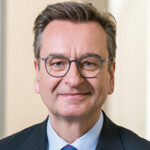 السعودية: “ليفا للتأمين” تمدد تكليف محمد التوبلاني رئيسًا تنفيذيًا للشركة