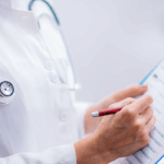 اجراءات مشددة من قبل وزير الاقتصاد والتجارة في إطار الجهود إعادة تفعيل قطاع التأمين