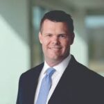 “الرعاية الصحية” تطلق حملة “نرعاك تسمع” لتوفير السماعات الطبية بالمجان