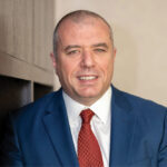 “نات هيلث” توقع اتفاقية شراكة استراتيجية مع بنك الإسكان