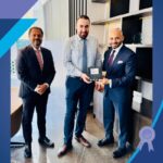 الأردن: عبد الجواد يكرّم 61 موظفًا وموظفة