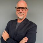 ترمب يرفع سقف التوقعات ويراهن على وورش لتحقيق نمو بنسبة 15 %