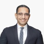 حاكم بنك فرنسا: حرب الشرق الأوسط ستقودنا إلى «تضخم أعلى ونمو أقل»