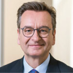 الجمعية العمومية السنوية لشركة دبي للاستثمار توافق على توزيع أرباح نقدية بنسبة 25%