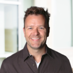 «أبل» تعيّن «جون تيرنوس» رئيسًا تنفيذيًا