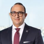 الرئيس التنفيذي لبنك البحرين للتنمية دلال الغيص تتوج بجائزة داعمي الذكاء الاصطناعي