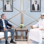 الكويت تعرض على مشتري النفط خيار نقل الشحنات من سفينة إلى أخرى خارج «هرمز»